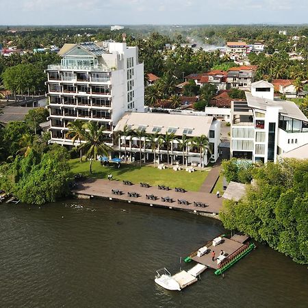 Amagi Aria Airport Transit Hotel Negombo Exterior foto